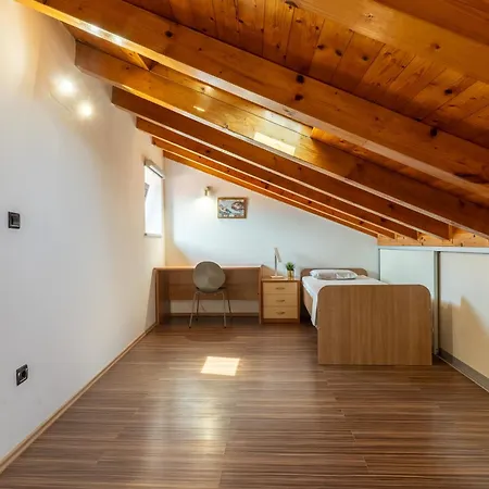 Giannina Apartmán Cres