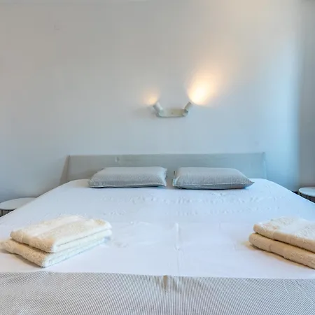 Giannina Apartamento Cres